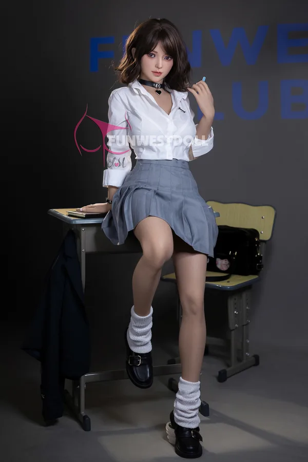 Funwest Asian Alice
