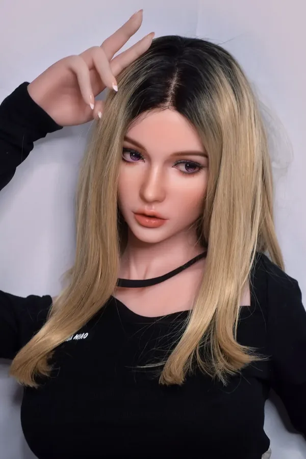 Elsa Babe Ivanka Ricci