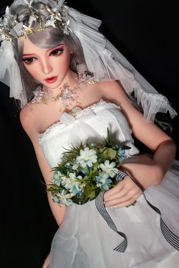 Elsa Babe Yoshida Ayumi