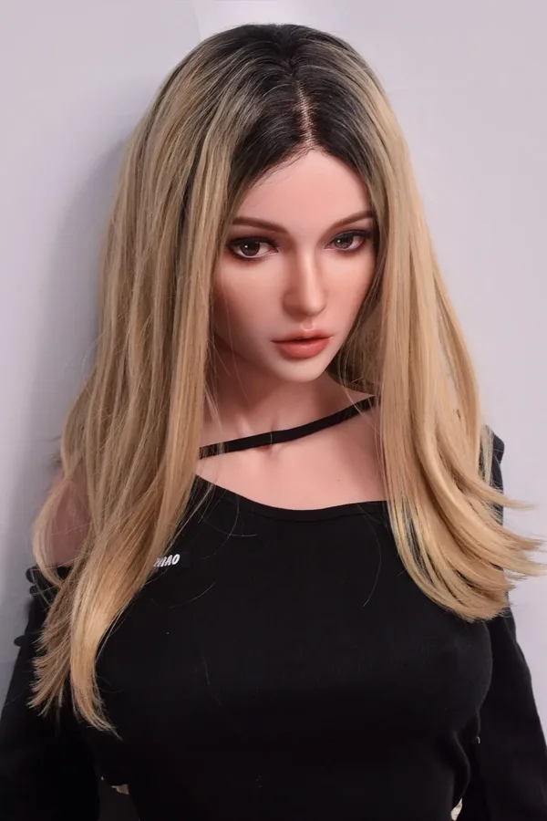 Elsa Babe Ivanka Ricci