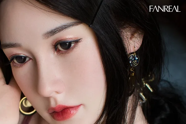 Fanreal Vivi WENCH