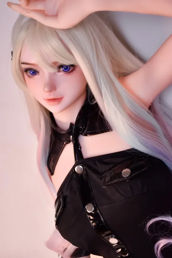 Elsa Babe Kino Kayoko