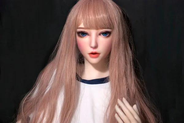 Elsa Babe Sakurai Koyuki
