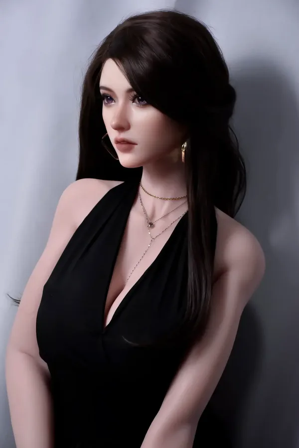 Elsa Babe Iwai Yuzuki