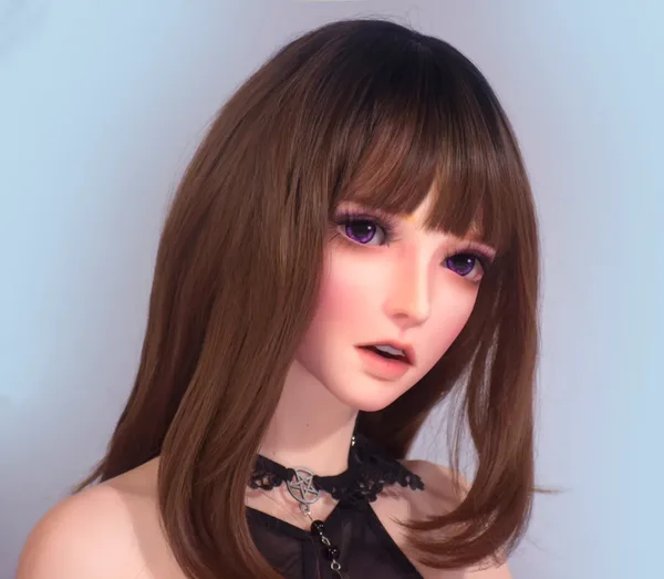 Elsa Babe Kurai Sakura