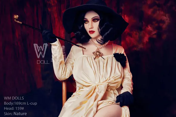 WM 169cm - Lady Dimitrescu