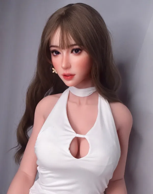 Elsa Babe Amami Tomoko